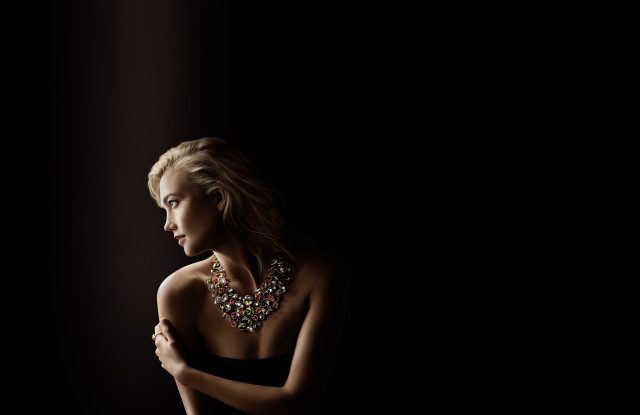 Множество камней во второй совместной коллекции Jason Wu и Atelier Swarowski