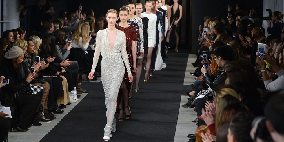С пылу с жару: неочевидные новости о грядущем сезоне New York Fashion Week