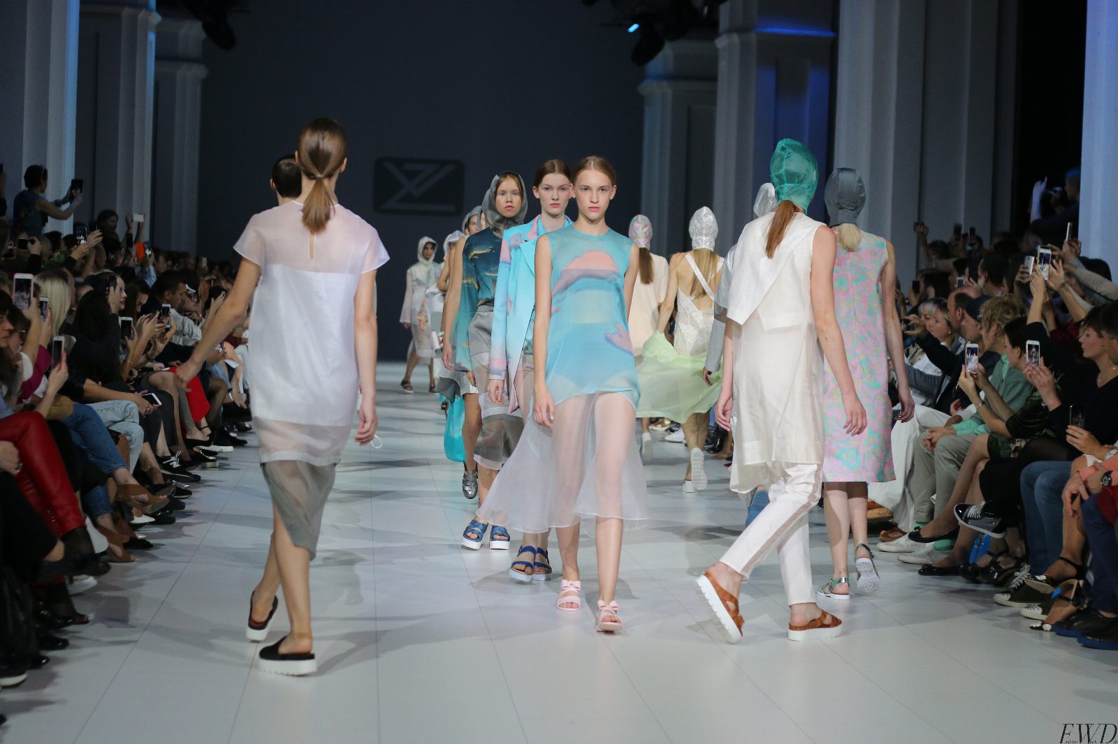 Витает в облаках: коллекция VOROZHBYT&ZEMSKOVA SS'18 на UFW