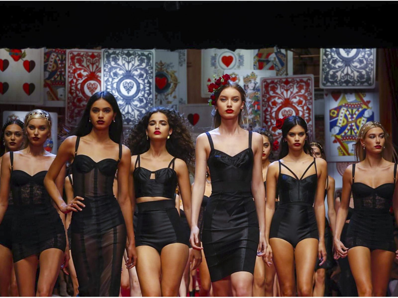 Миллениальская мафия на шоу Dolce&Gabbana SS'18