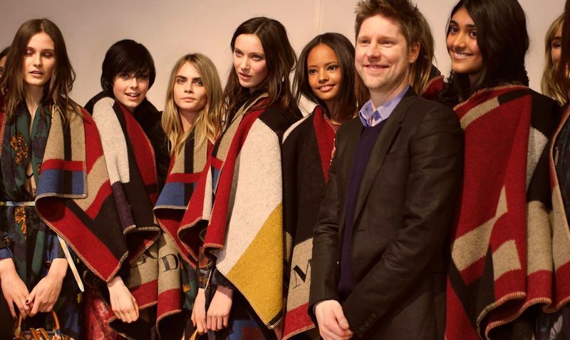 Burberry-Womenswear-AW-2014-Show-Christopher-Bailey-backstage-with-a-cast-of-British-models-after-the-Burberry-Womenswear-AW14-show