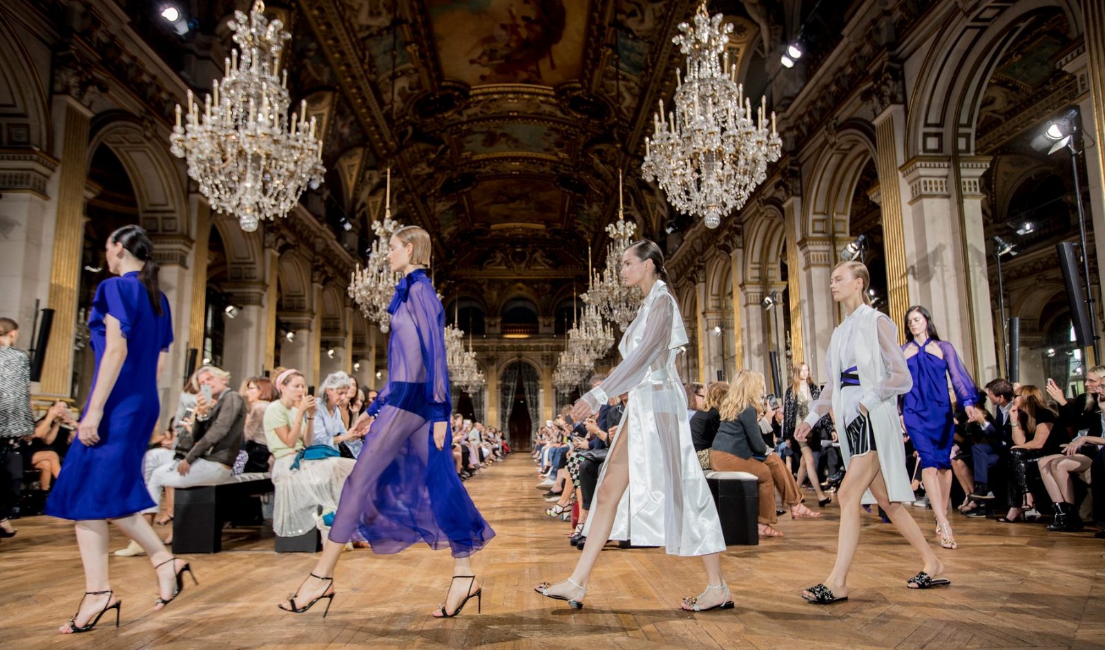 Почему у Lanvin все плохо?