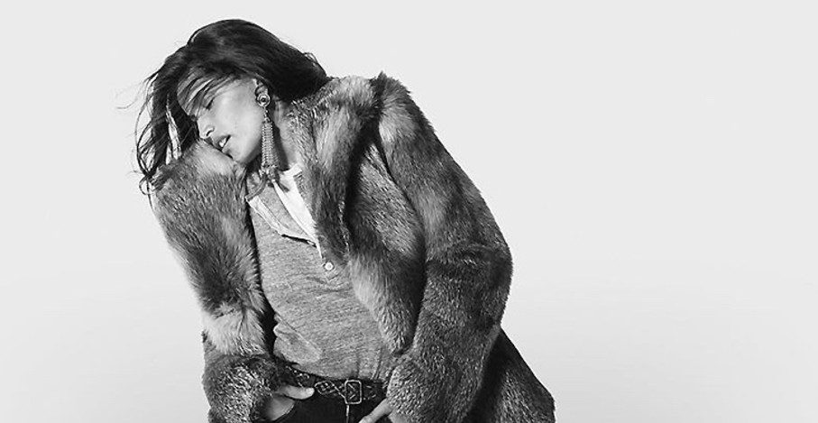 Летиция Каста стала лицом Saint Laurent