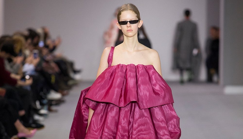 Как Balenciaga удалось опередить Gucci?