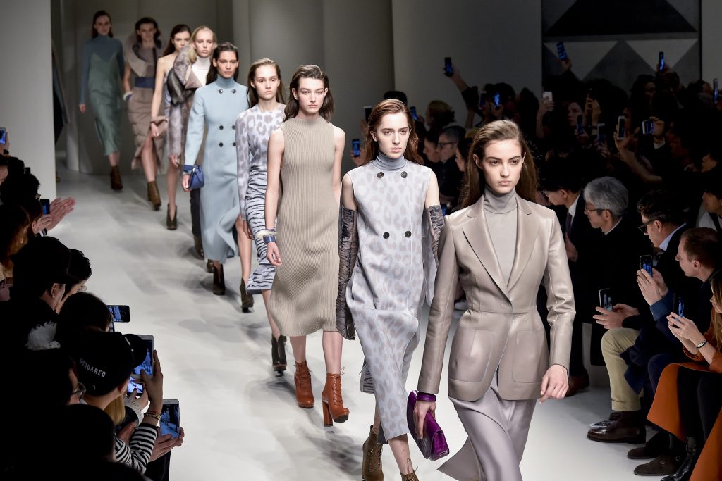 Зачем Salvatore Ferragamo соединяет мужскую и женскую линии?