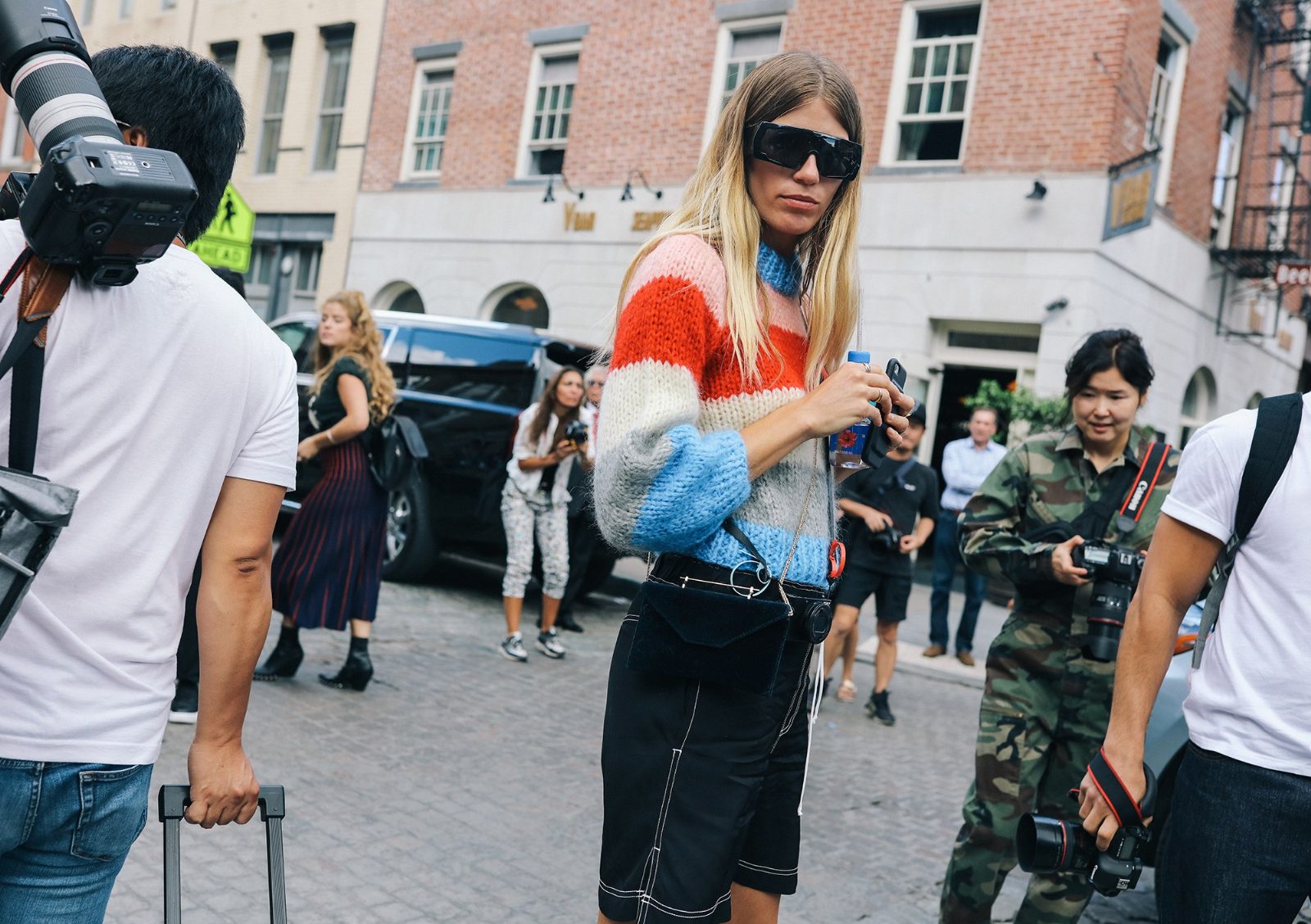 01-phil-oh-street-style-new-york-spring-2018-day-2