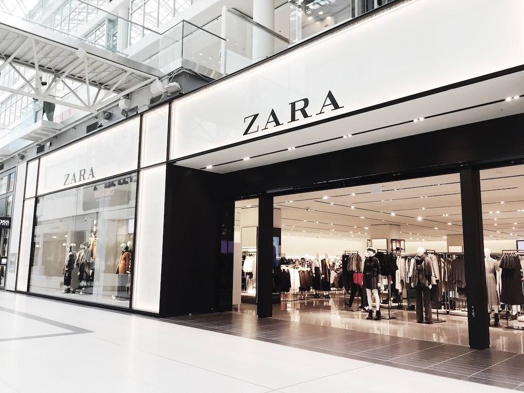 Zara продает свои магазины?