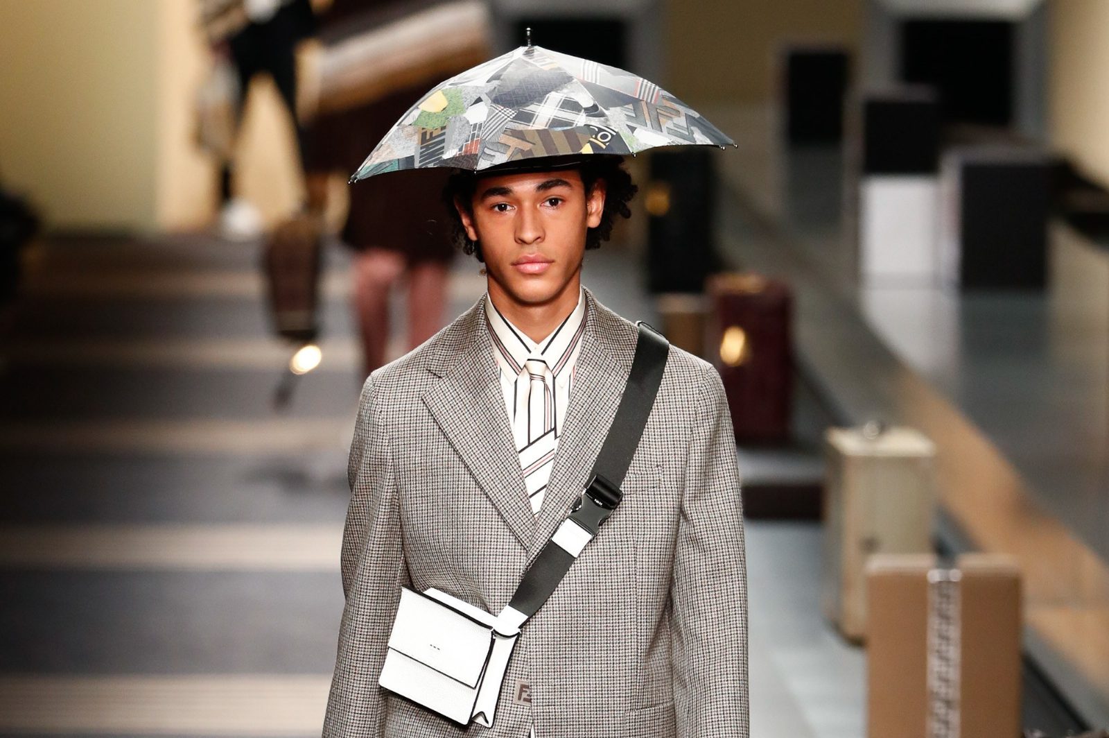 К полету готовы: коллекция Fendi Fall 2018 Menswear