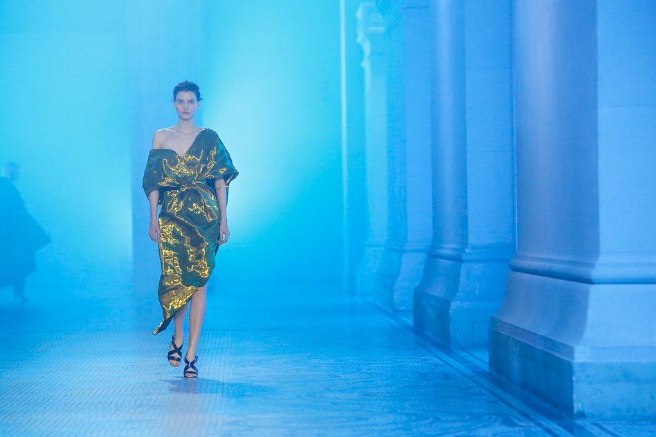 Возрождение: как выглядит первая коллекция бренда Paul Poiret после возвращения?