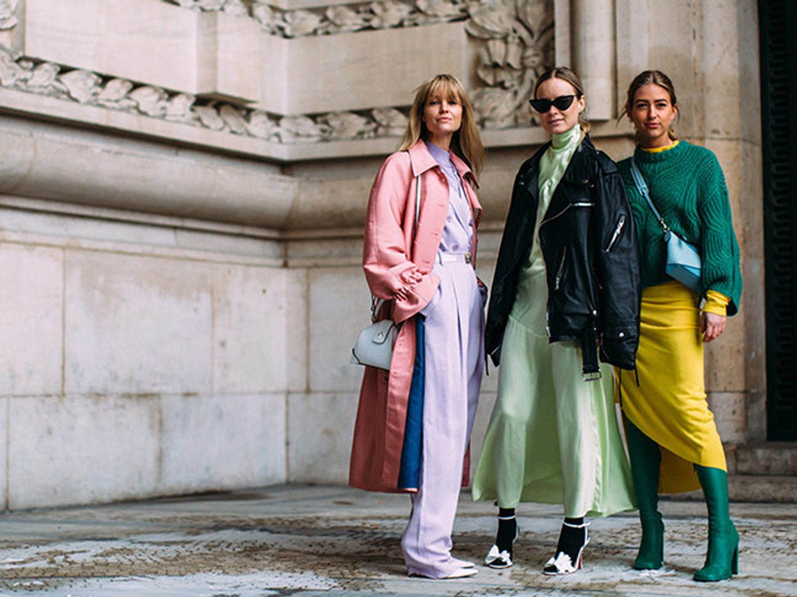 Набор must have на улицах Парижа: streetstyle с французской Недели моды