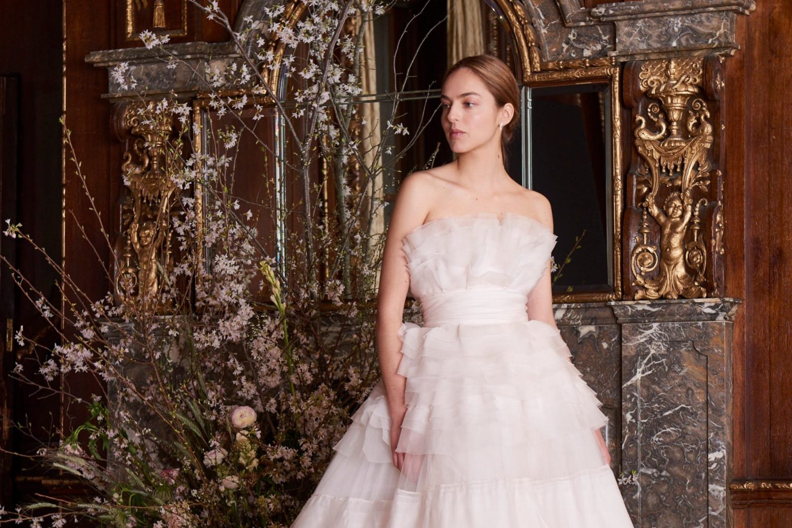 Соблюдая традицию: свадебная коллекция SS’19 Monique Lhuillier