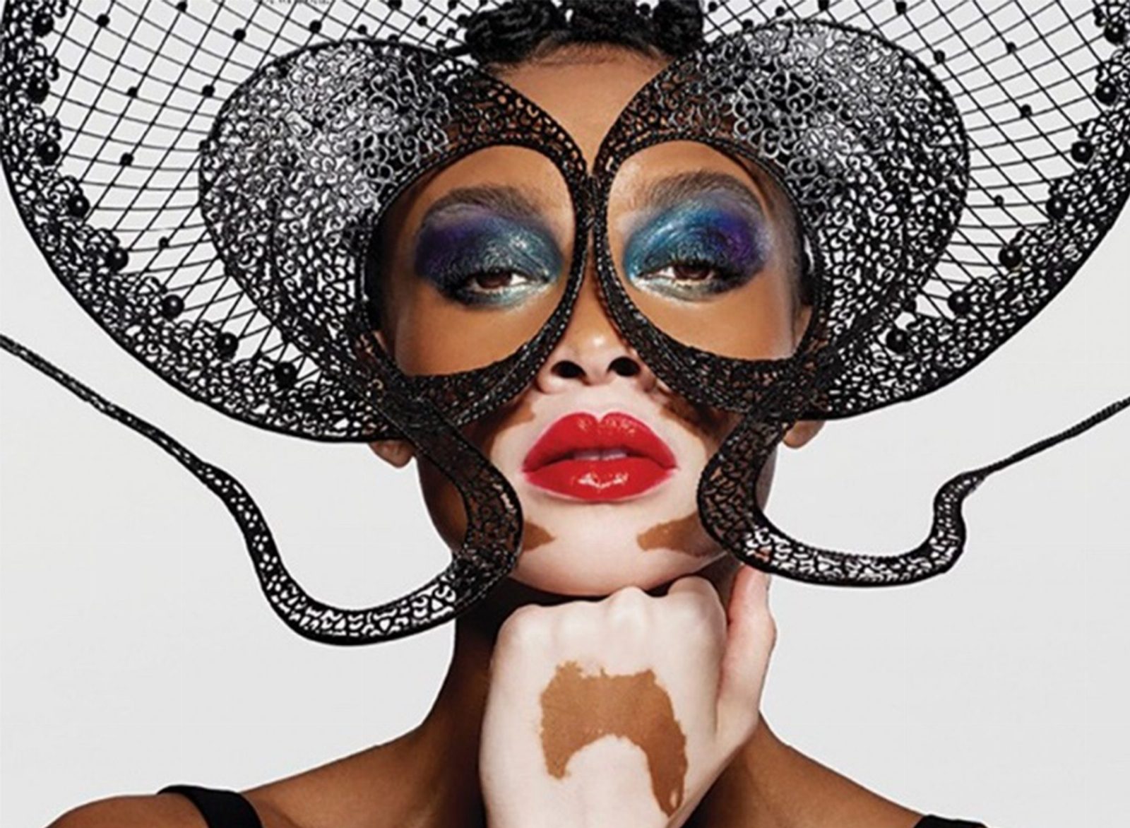 Gallery: Супермодель Винни Харлоу в съемке для Harper’s Bazaar Singapore
