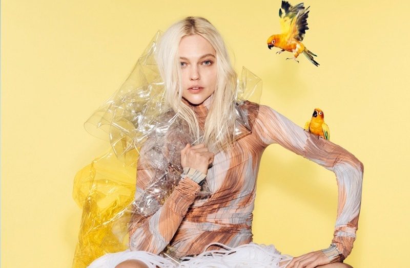 Gallery: Модель Саша Пивоварова в съемке для Vogue Turkey