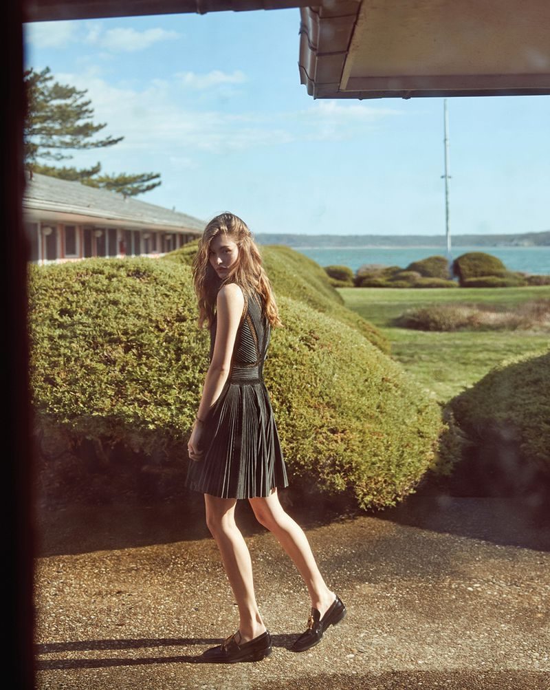 Grace-Elizabeth-Vogue-Cover-Photoshoot03