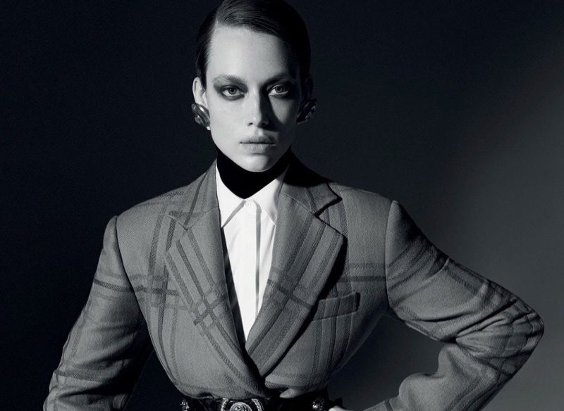 Gallery: Игра теней в съемке для Vogue Arabia