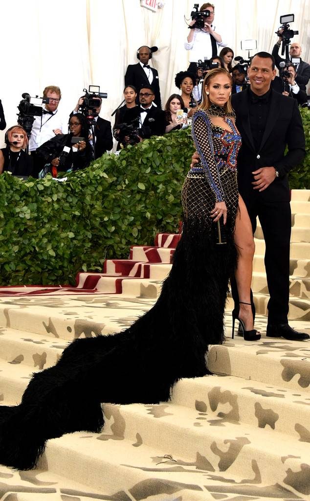 rs_634x1024-180507172212-634-jennifer-lopez-alex-rodriguez-050718