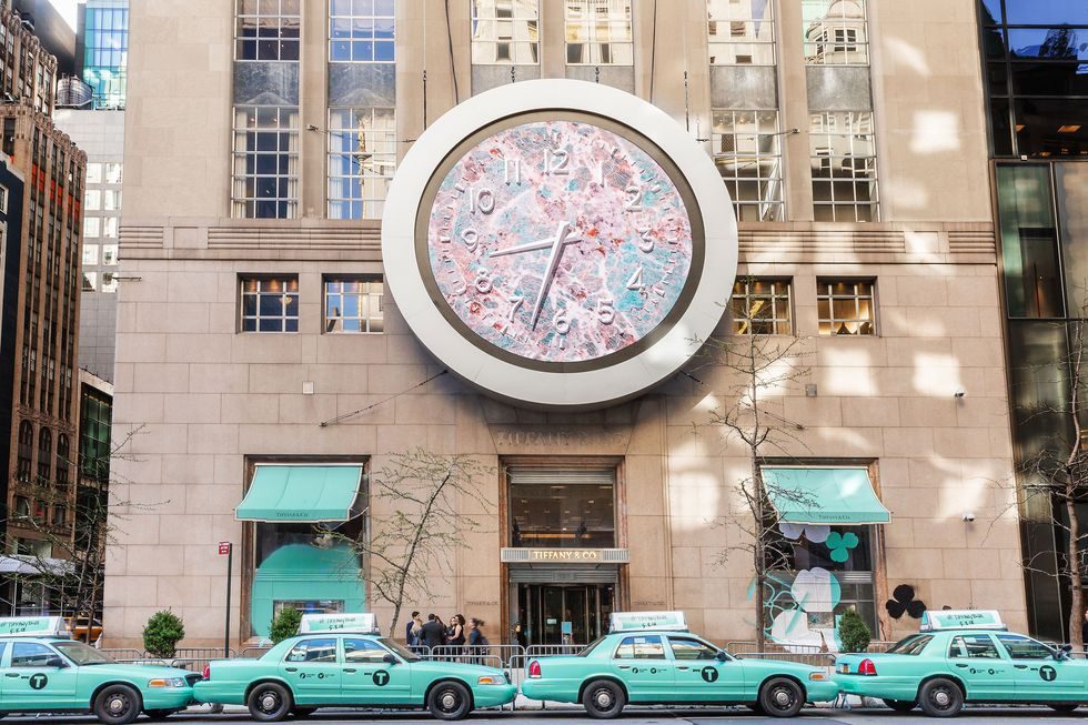 Tiffany & Co. разрисовали нью-йоркскую улицу в фирменный цвет