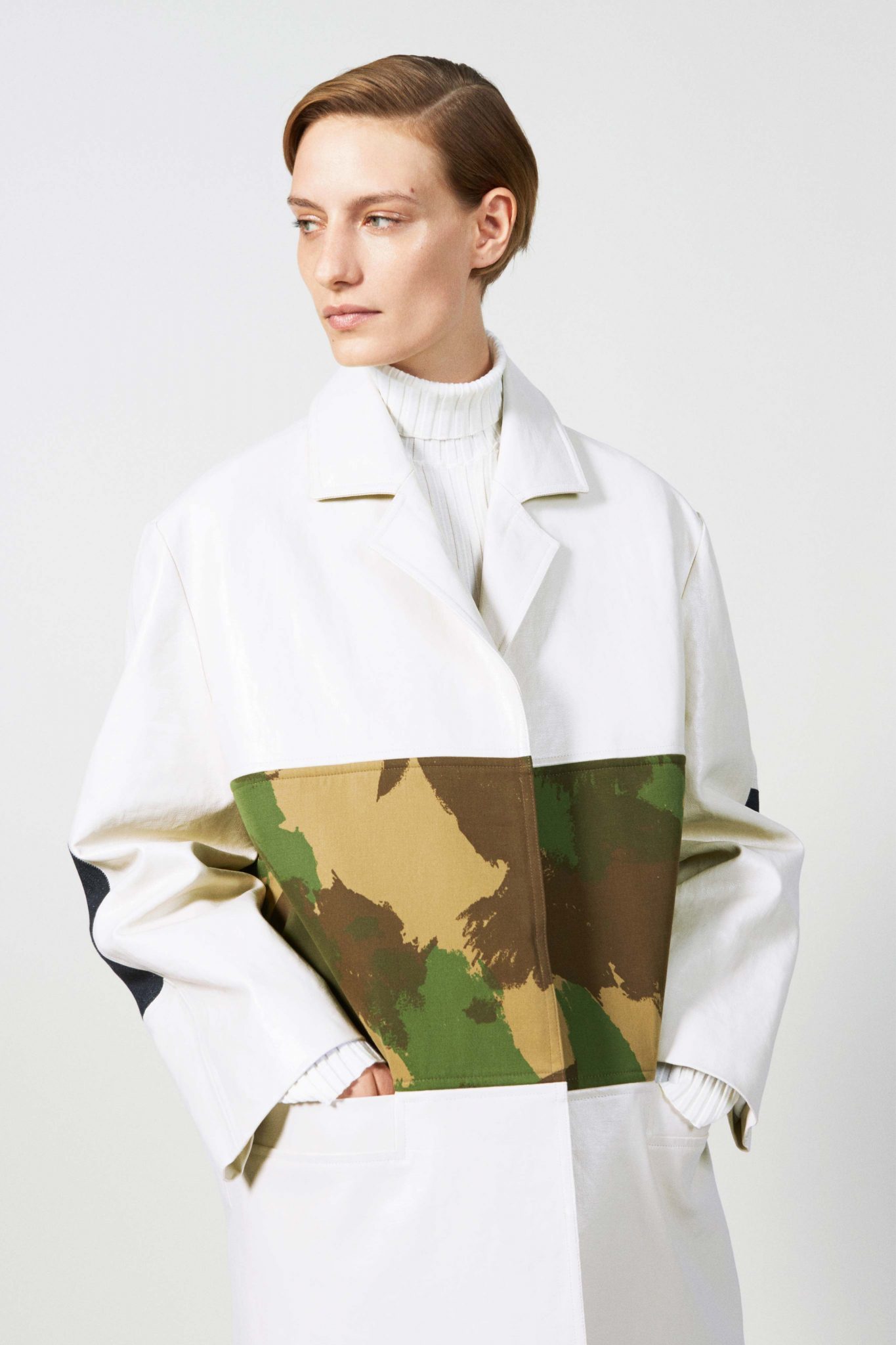 00002-victoria-beckham-vogue-resort-2019-pr