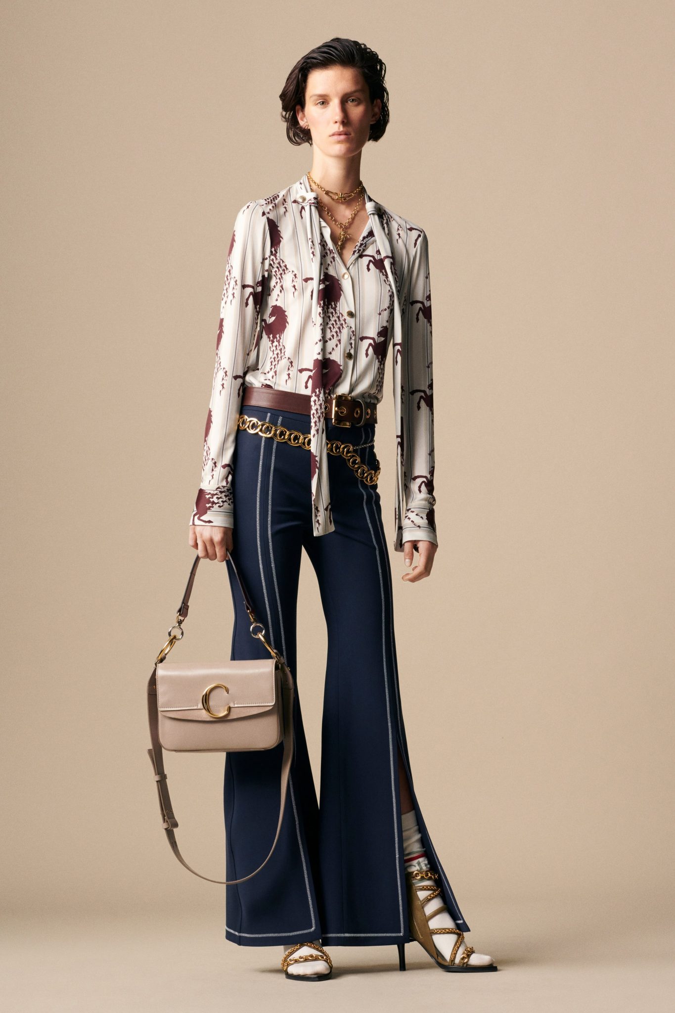 00008-chloe-vogue-resort-2019-pr