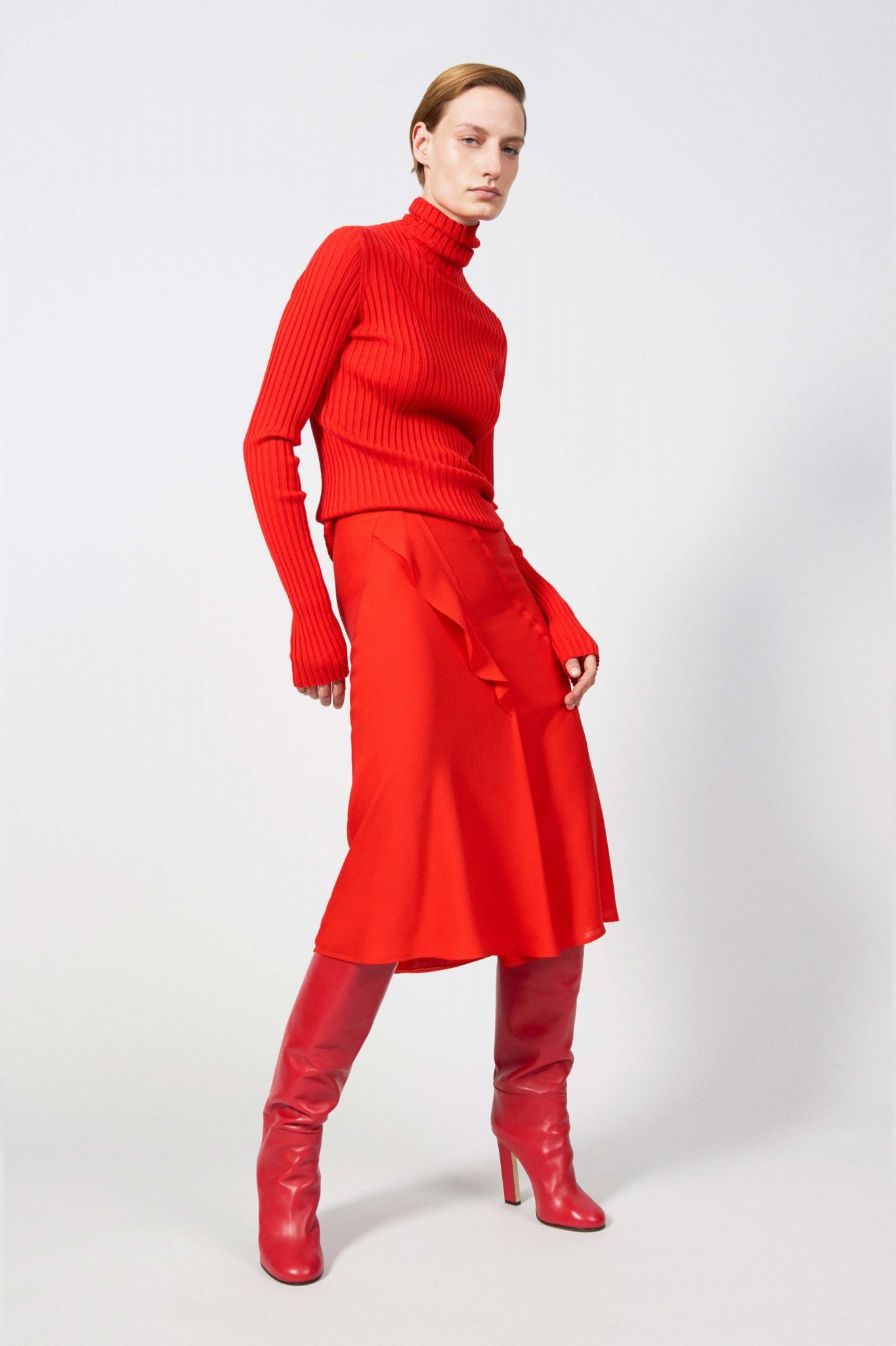 00010-victoria-beckham-vogue-resort-2019-pr