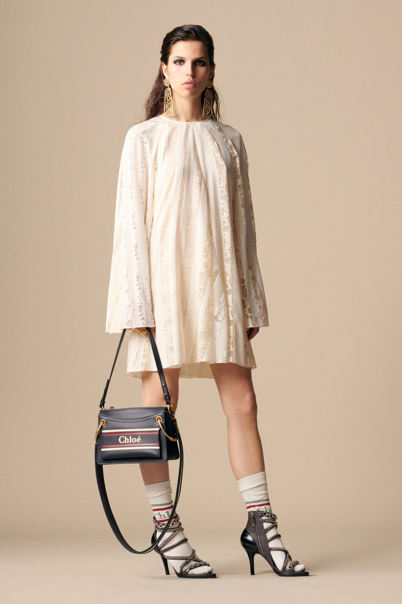 00013-chloe-vogue-resort-2019-pr