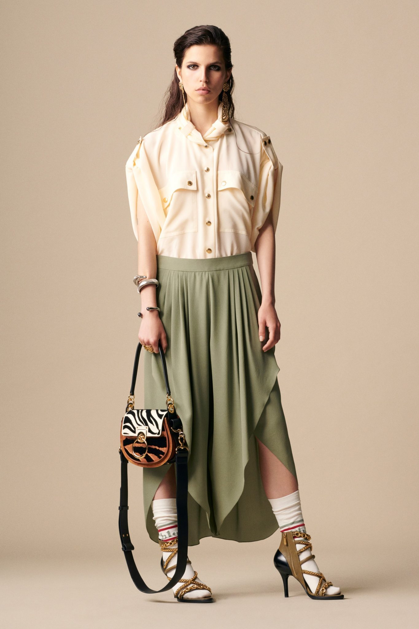 00032-chloe-vogue-resort-2019-pr