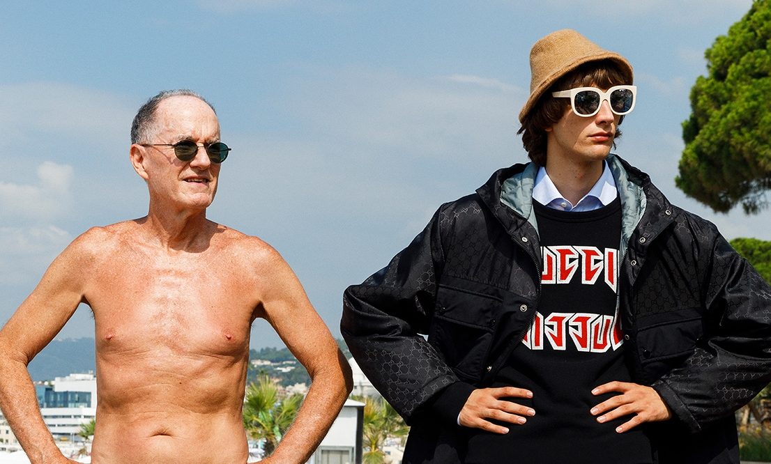 Прохожие на улицах Канн в лукбуке Gucci