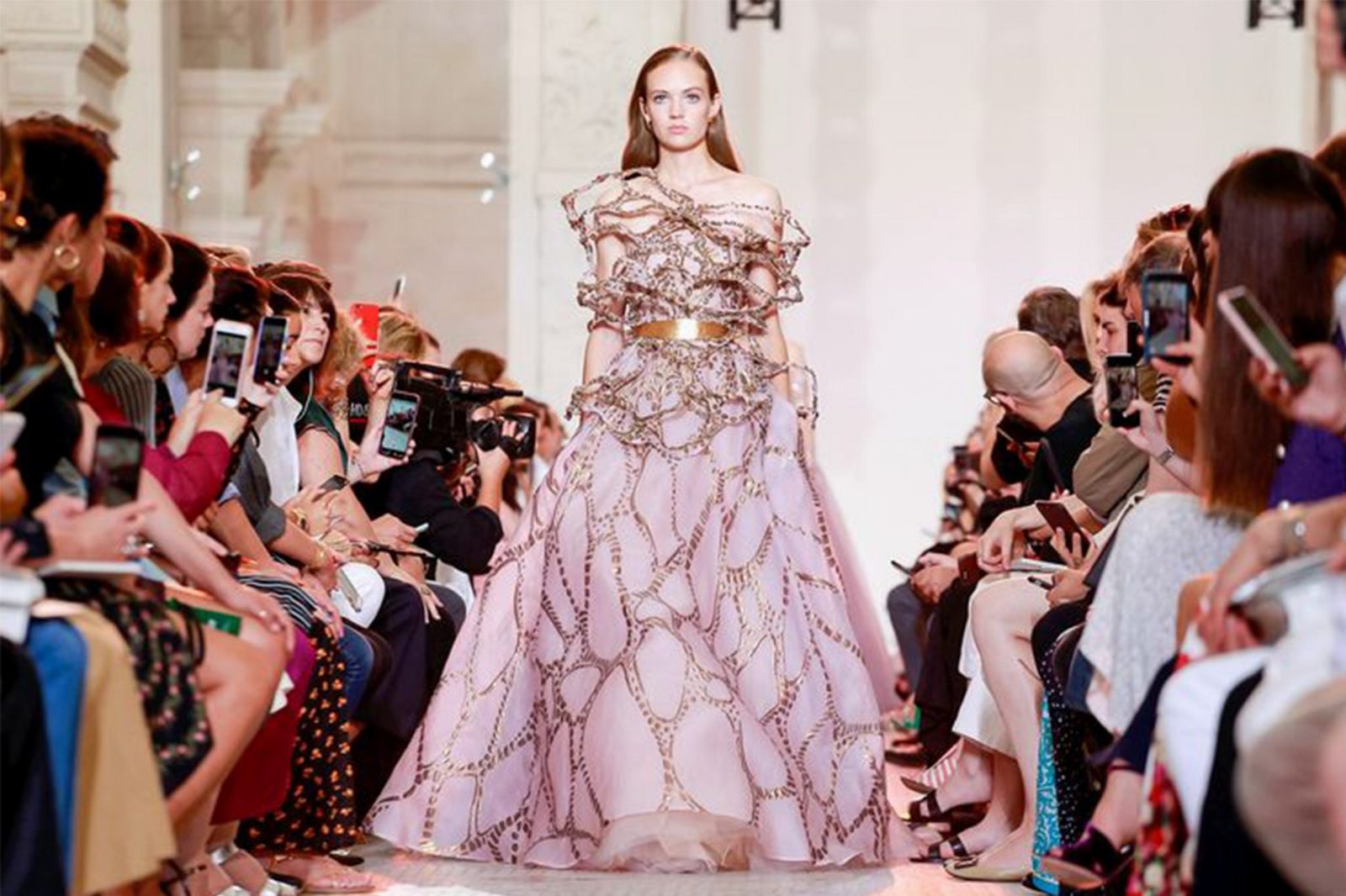 Женская природа: кутюрная коллекция Elie Saab Fall 2018