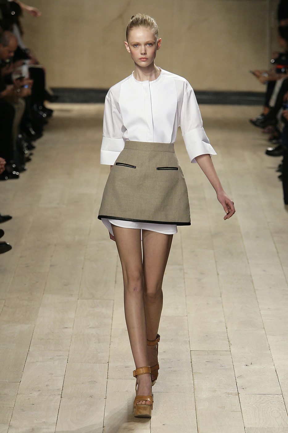 Celine+Spring+2010+nSVlL-quECdx