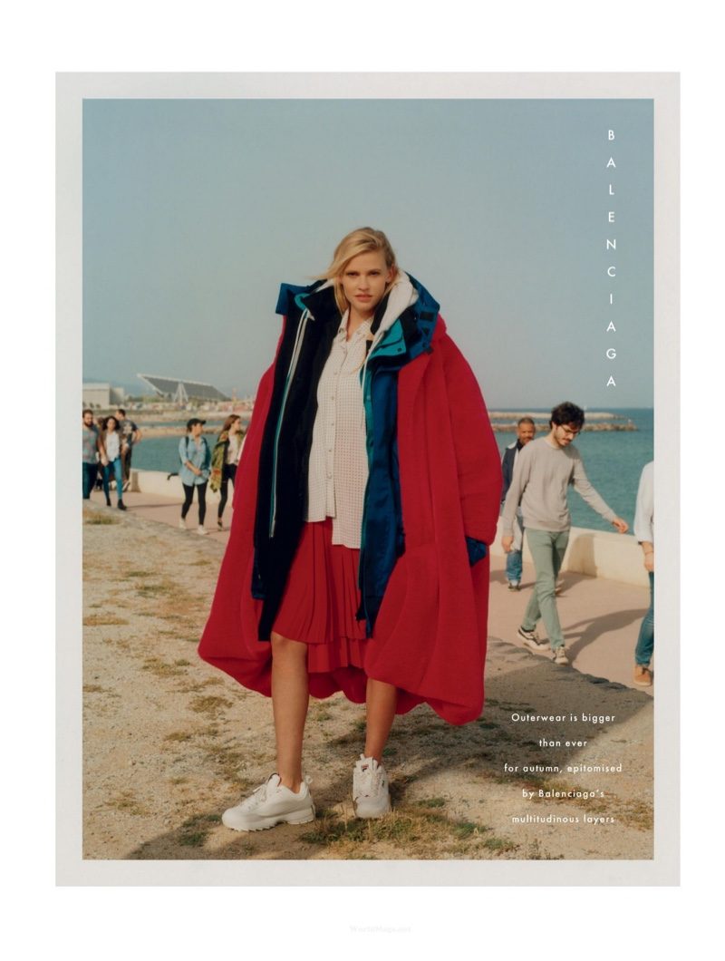 Lara-Stone-ELLE-Cover-Photoshoot09