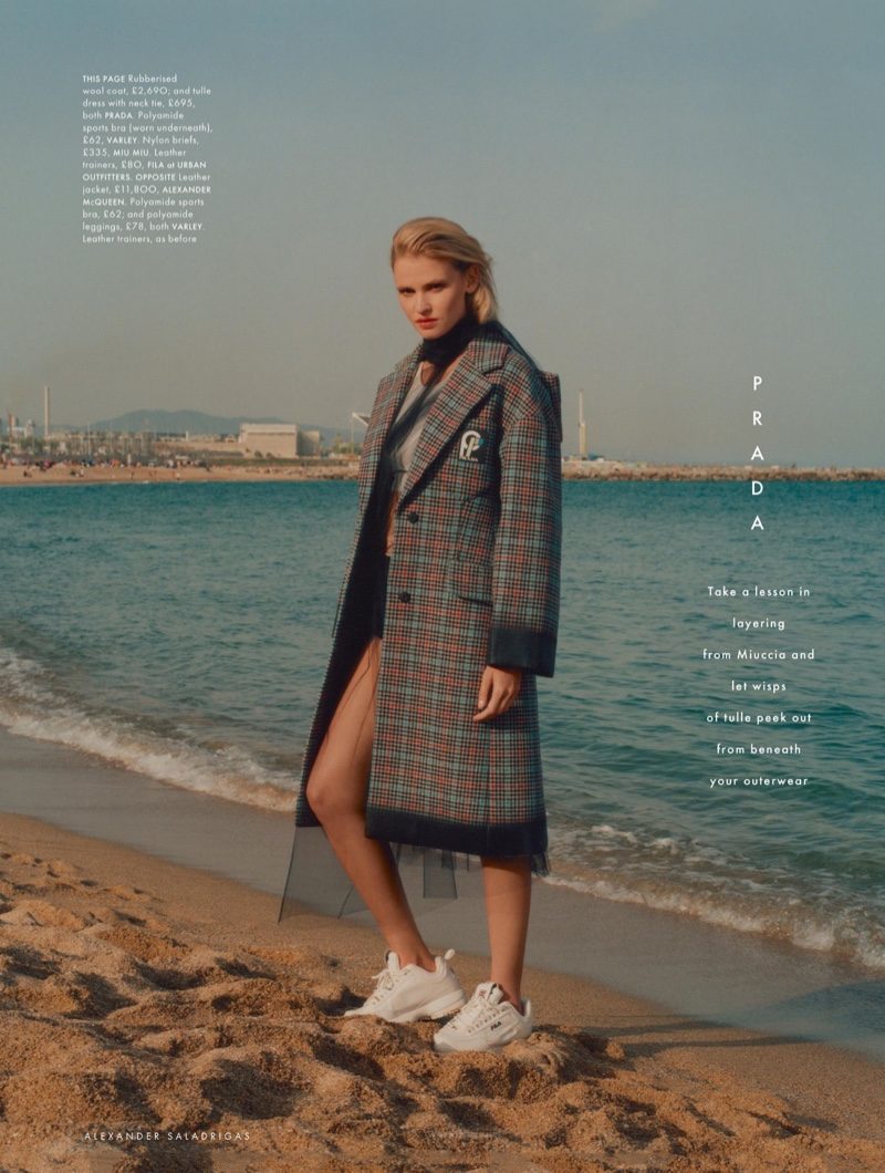 Lara-Stone-ELLE-Cover-Photoshoot13