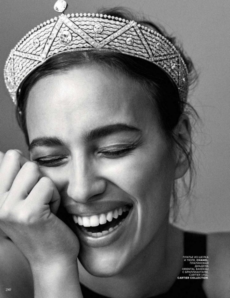 Russian-Models-Vogue-Cover-Photoshoot18-768x995