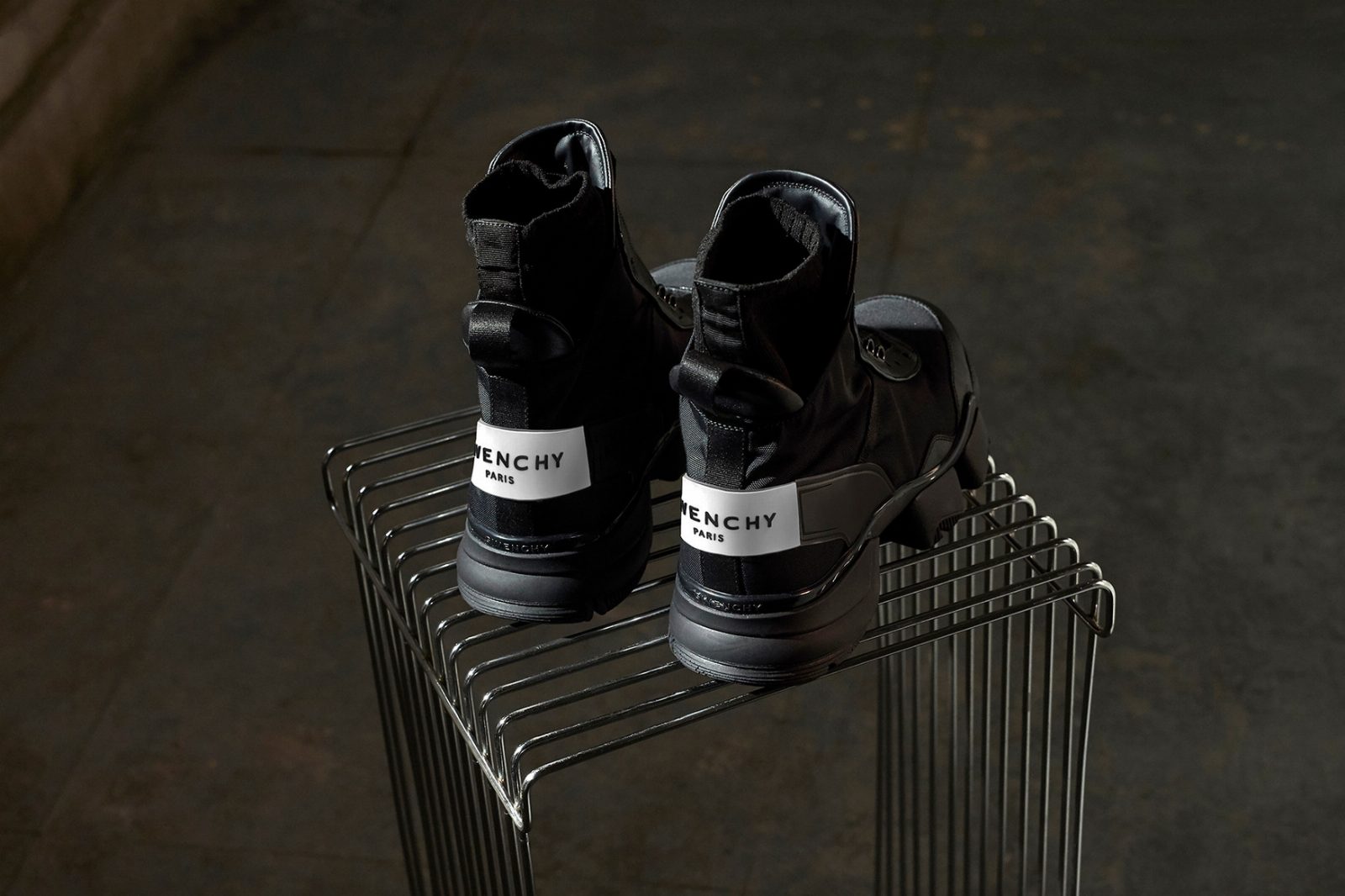 https_hypebeast.comimage201808givenchy-clare-waight-keller-jaw-sneaker-5