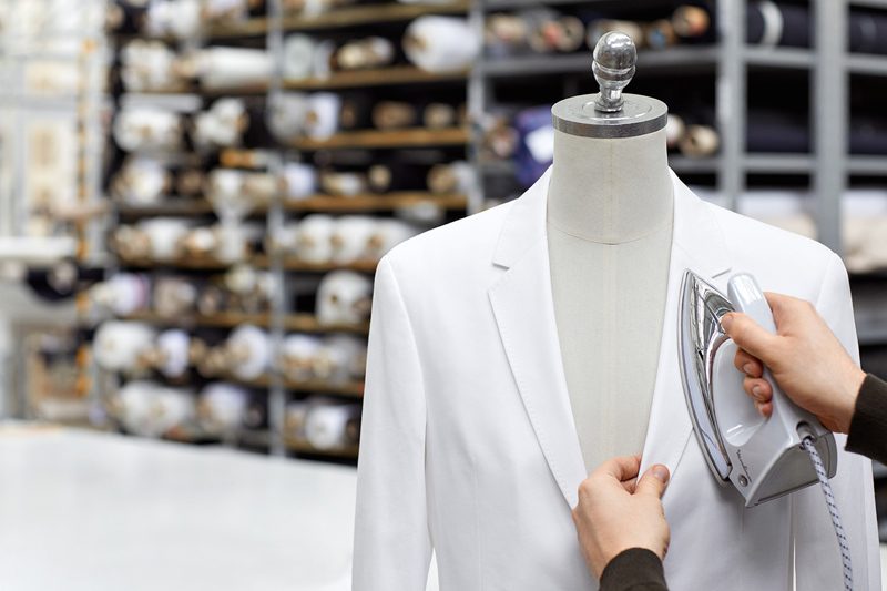 Бренд Boss воссоздал белый костюм Майкла Джексона