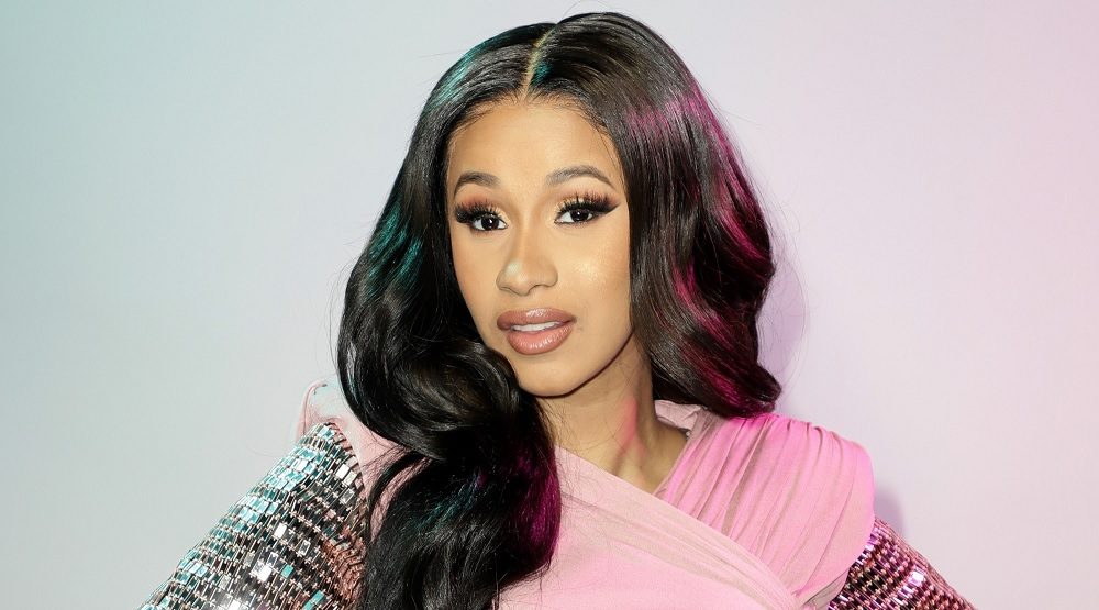 В честь Cardi B выпустили помаду