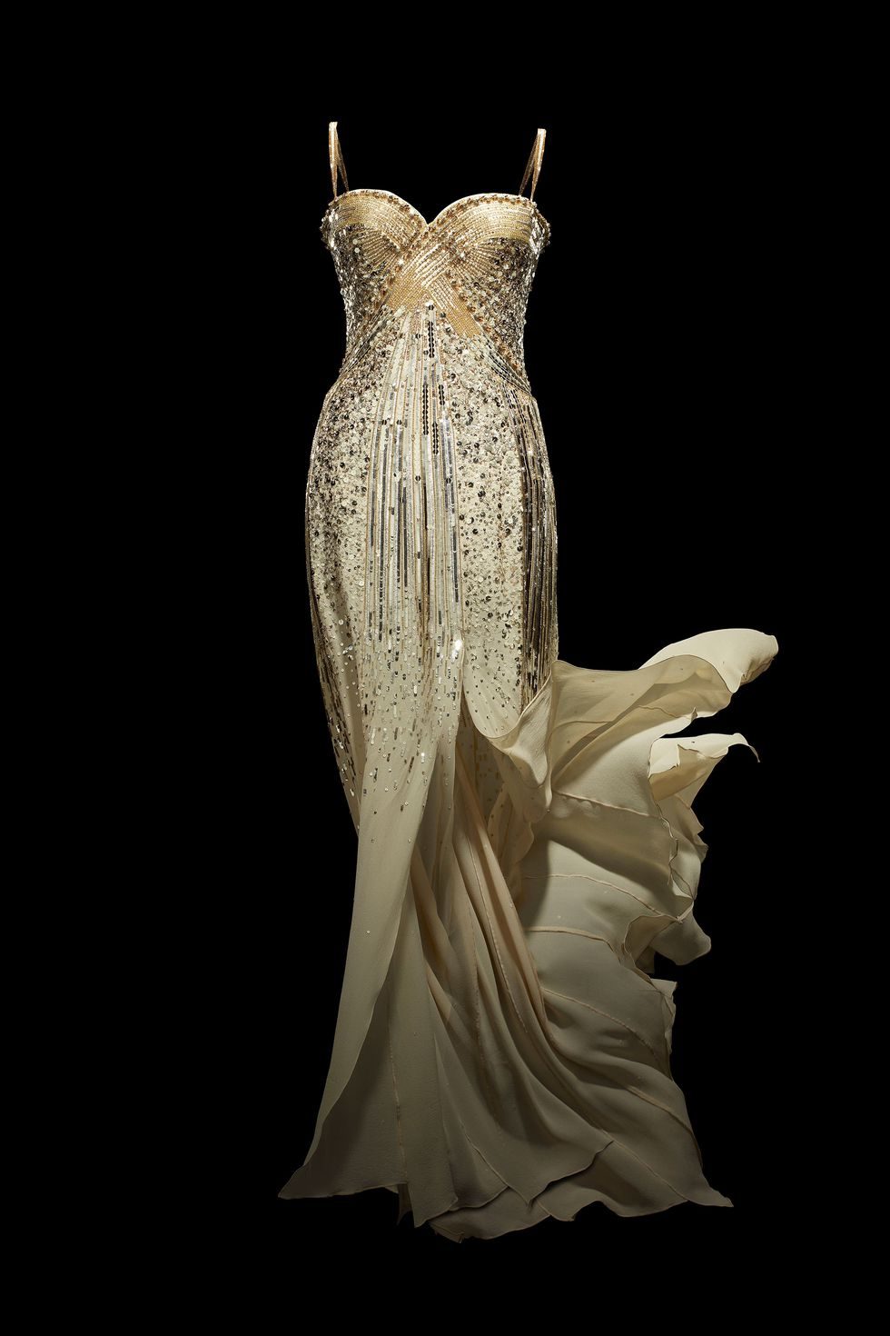 charlize-theron-dior-gown-1539777523