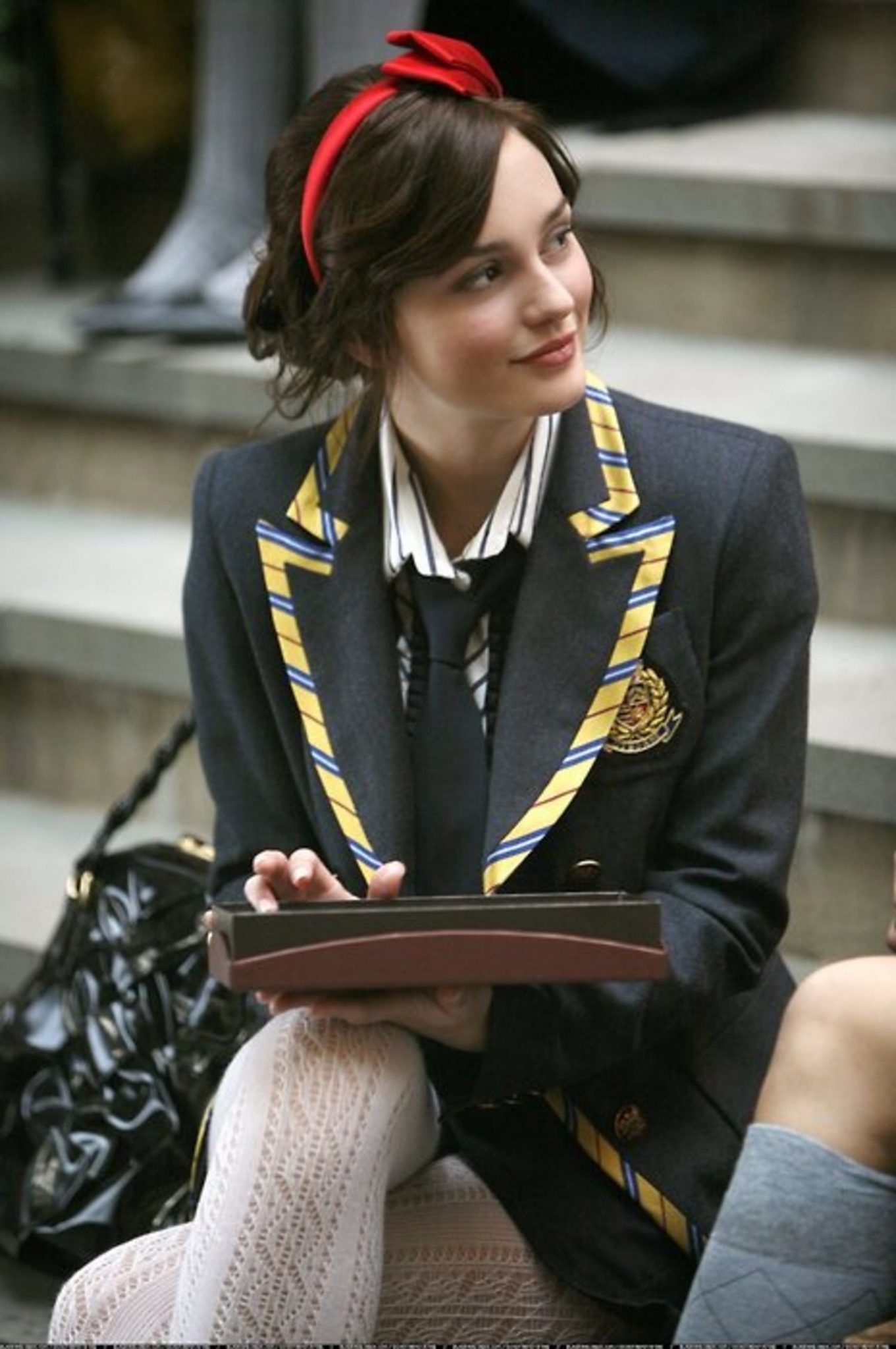 fashion-2012-12-blair-waldorf-headband-main