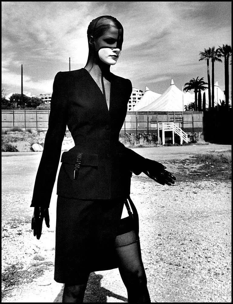 1336022354_helmut-newton-17
