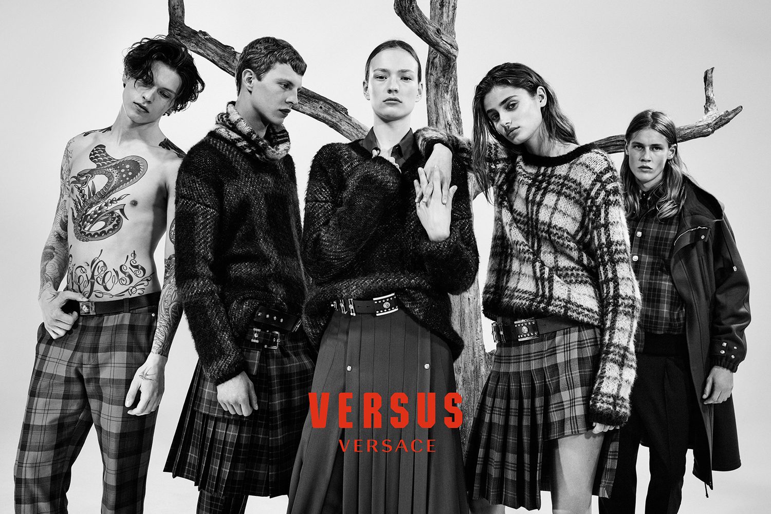 Versace закрывают линии Versace Collection и Versus