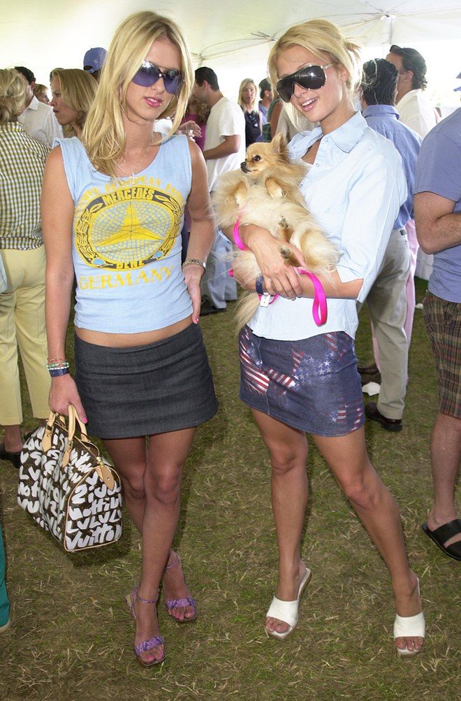 the-history-of-the-it-bag-louis-vuitton-stephen-sprouse-paris-hilton-nicky-hilton