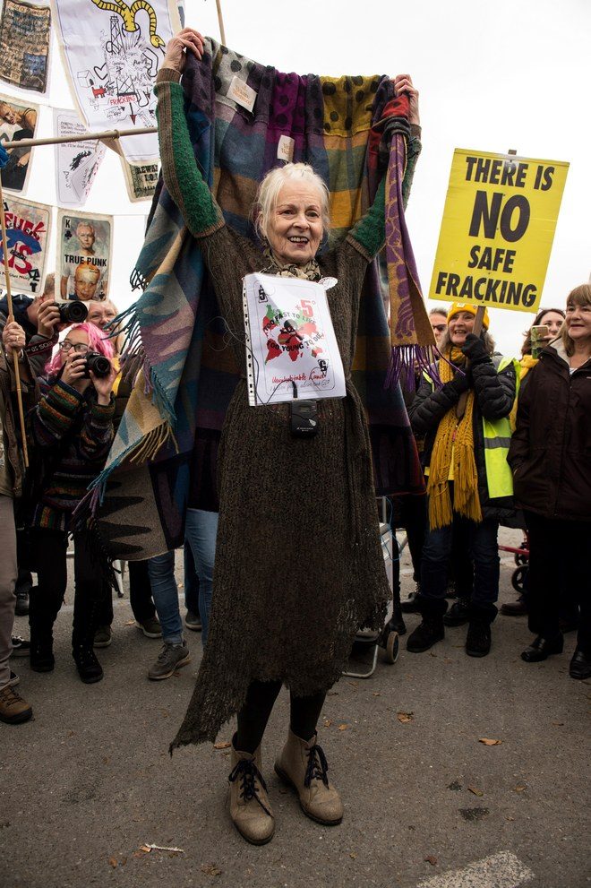 01-embed-vivienne-westwood