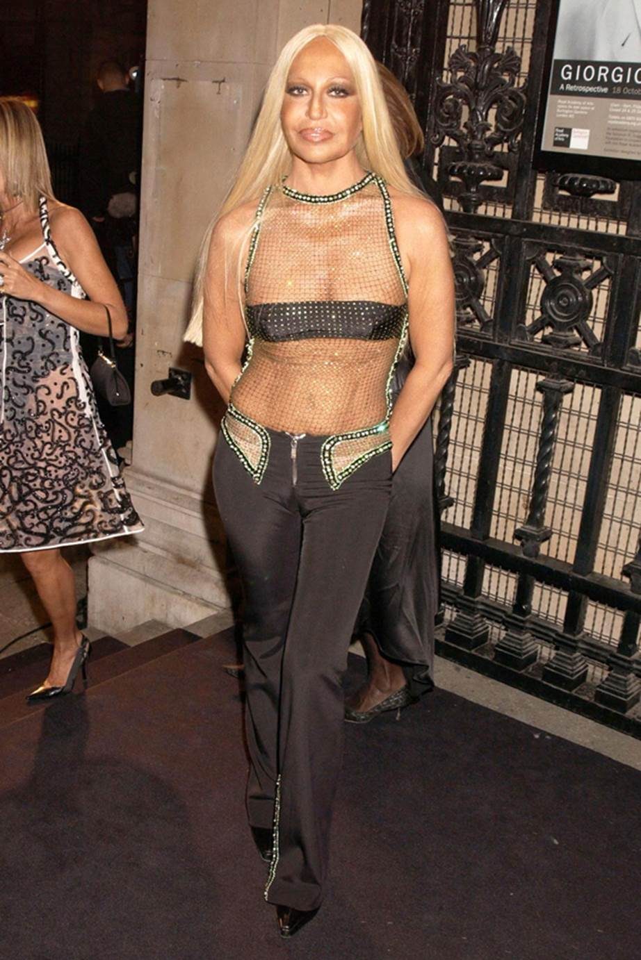 1527645865444_donatella-31