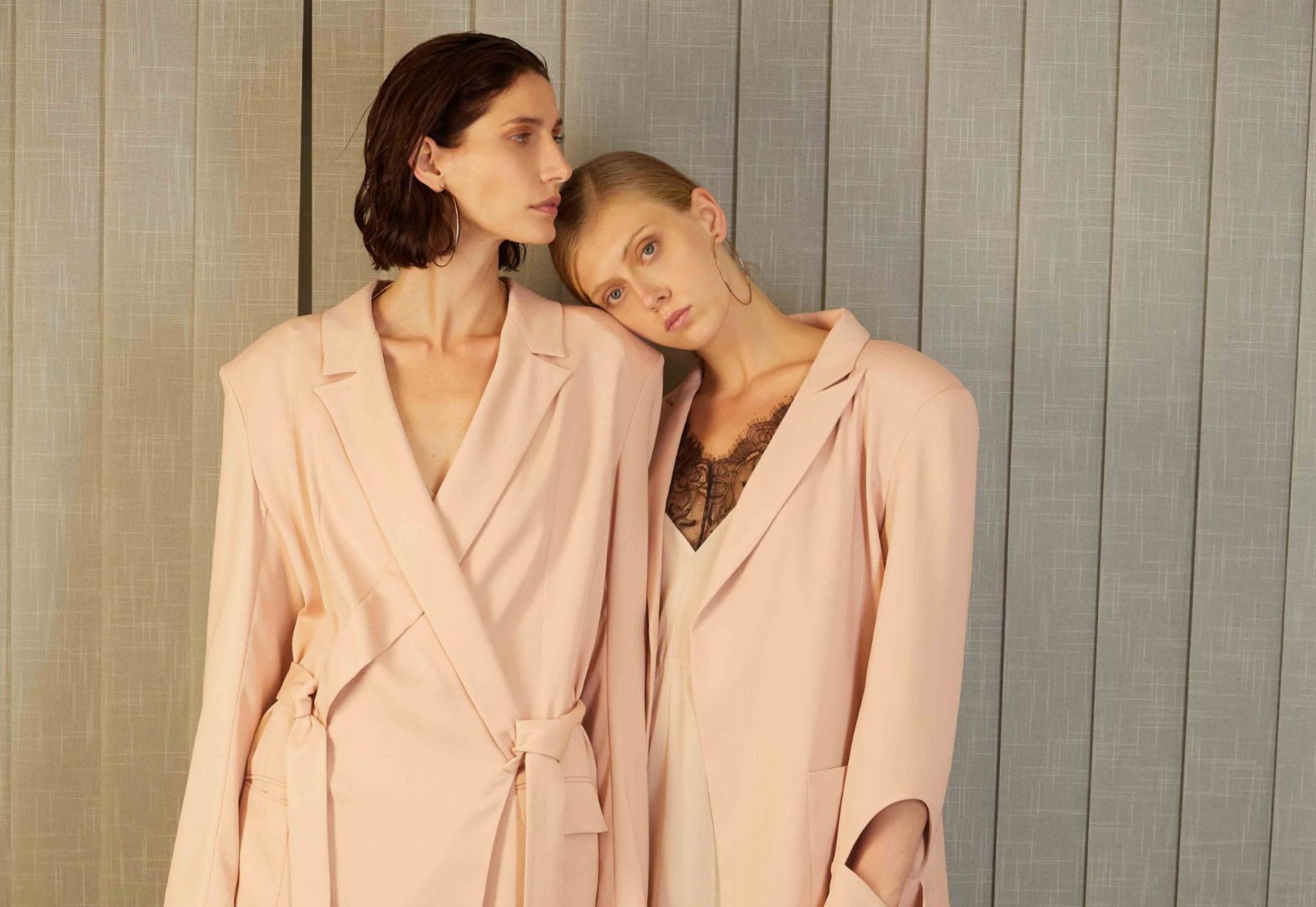 Натуральные ткани и пастельные оттенки: коллекция A.M.G SS’19