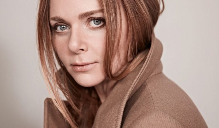 Stella-McCartney-GQ-13Dec17_b-1020x664