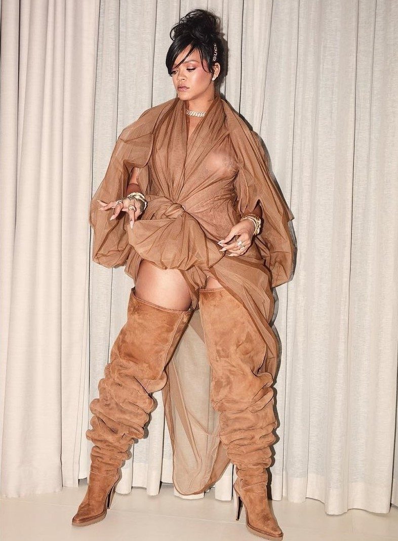 rihanna-coachella-5