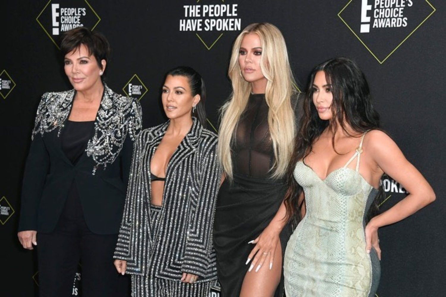 Гвен Стефани, Зендая, сестры Кардашьян: модные гости E! People’s Choice Awards