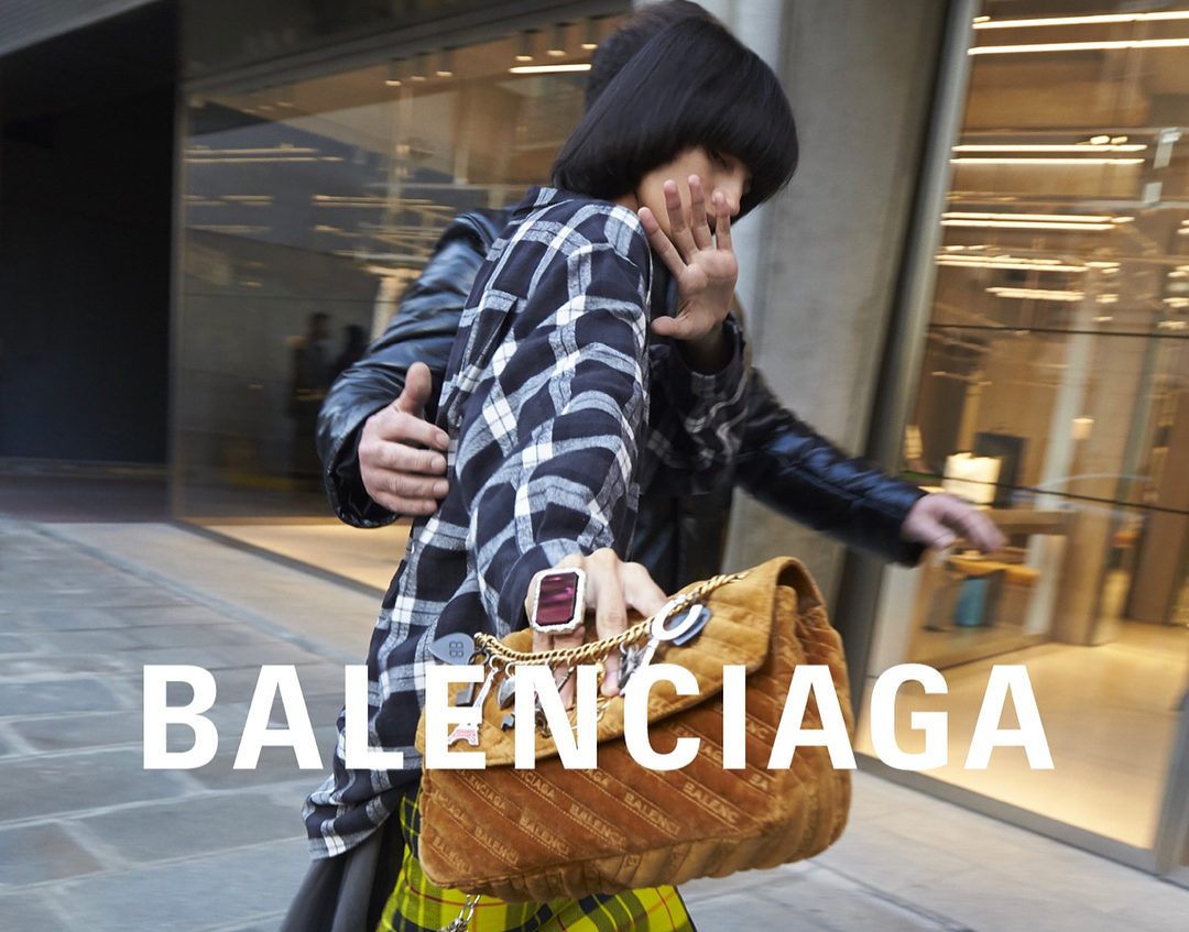 Balenciaga возвращается в кутюр