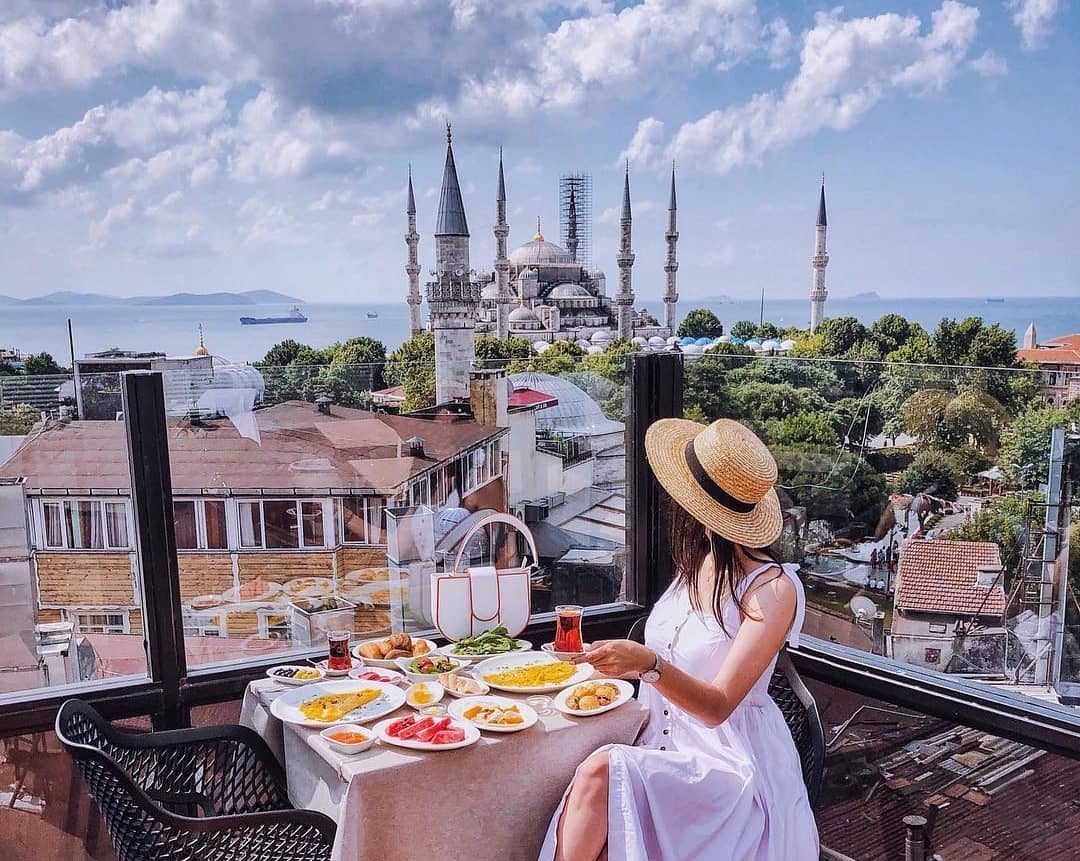 Куда поехать весной: 5 завораживающих локаций для идеальных фото в Instagram