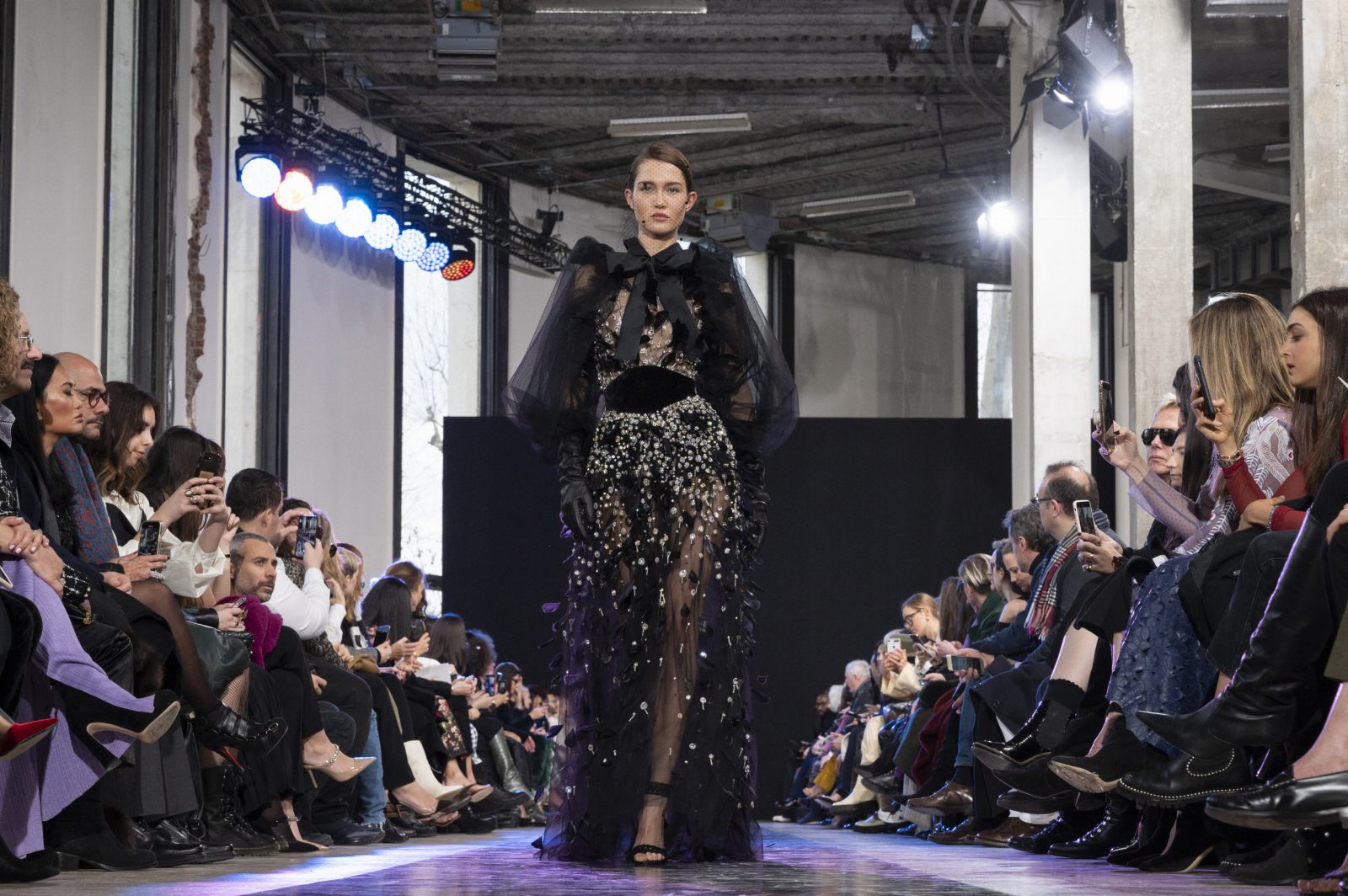 Elie Saab FW'2020: великолепная фантазия ливанского дизайнера