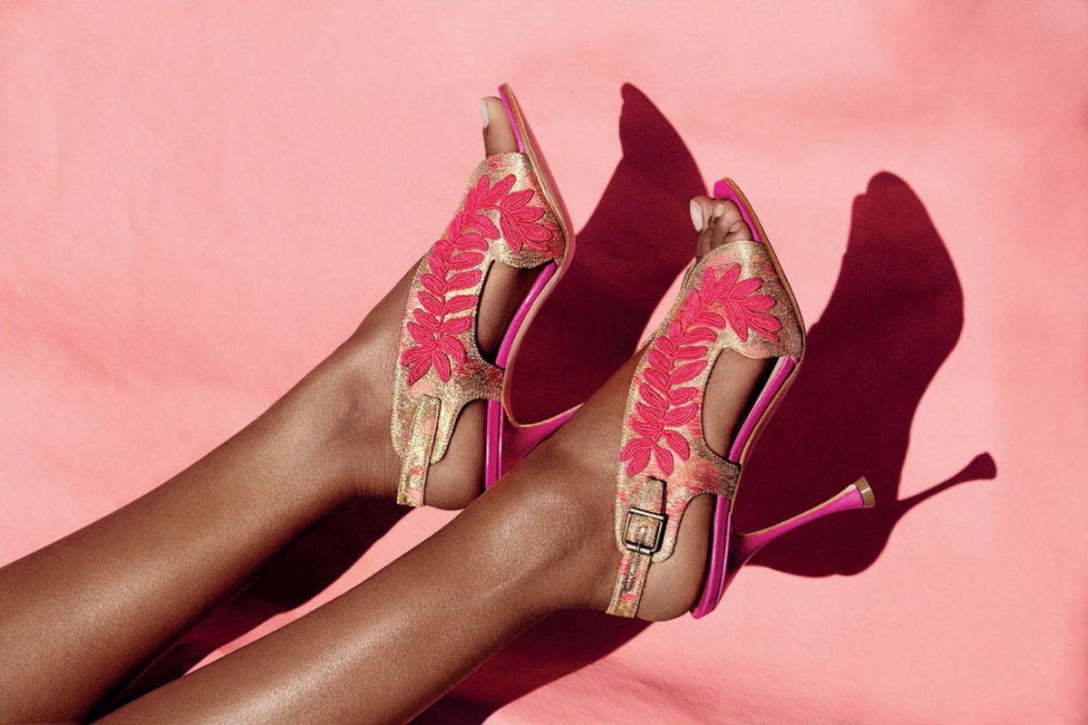 Творения Поля Пуаре, Питера Линдберга и Belle Époque в новой коллекции Manolo Blahnik FW'2020